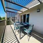 4 Pers Climatisé Parking Piscine Proche Des Plages Ménage Inclus - V0816 *